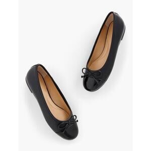 Talbots Sleek Cap Toe Nappa Ballet Flats Size 9M Genuine Leather Round Toe Black